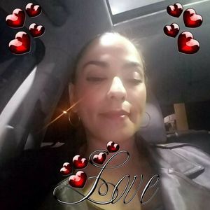 Meet your Posher, Cassi adri